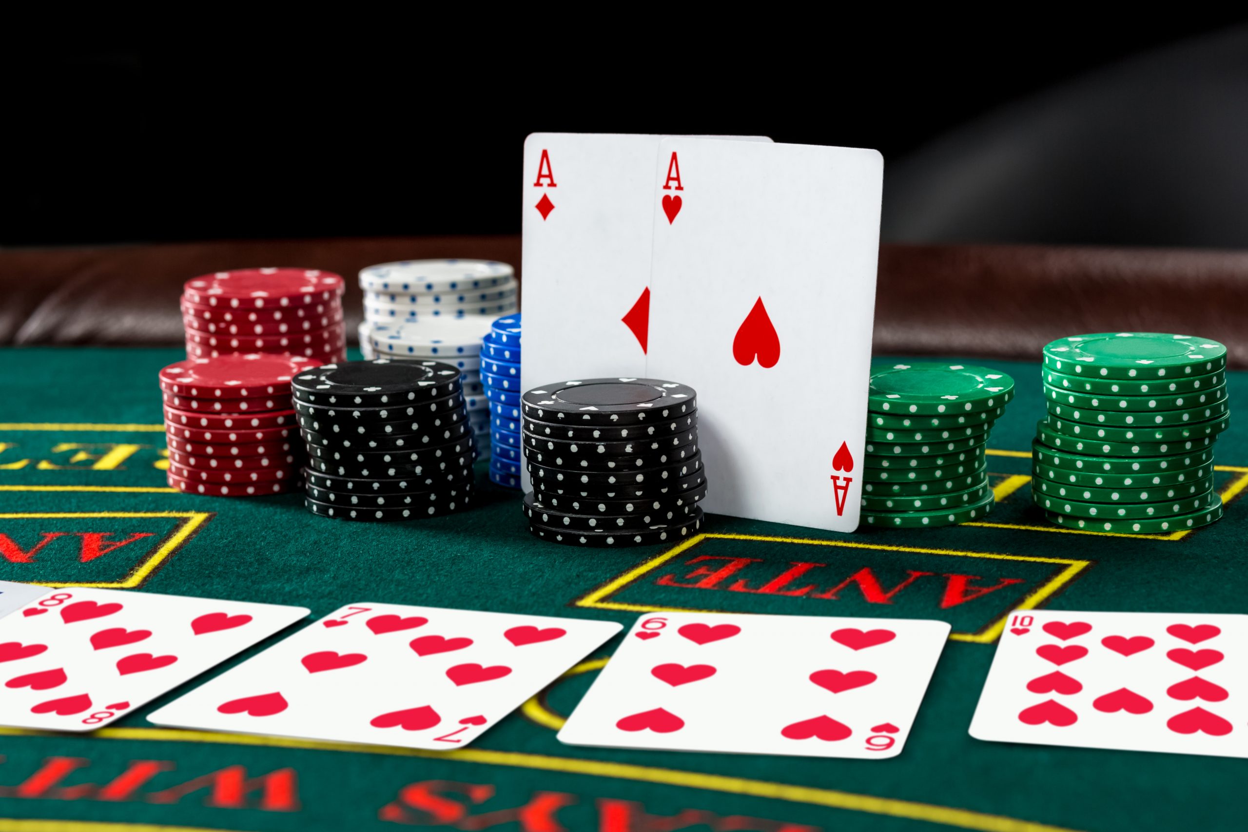 Live Poker