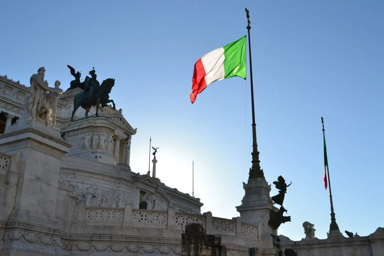 IGT emerges as the successful bidder to extend its management of the Italian lottery.