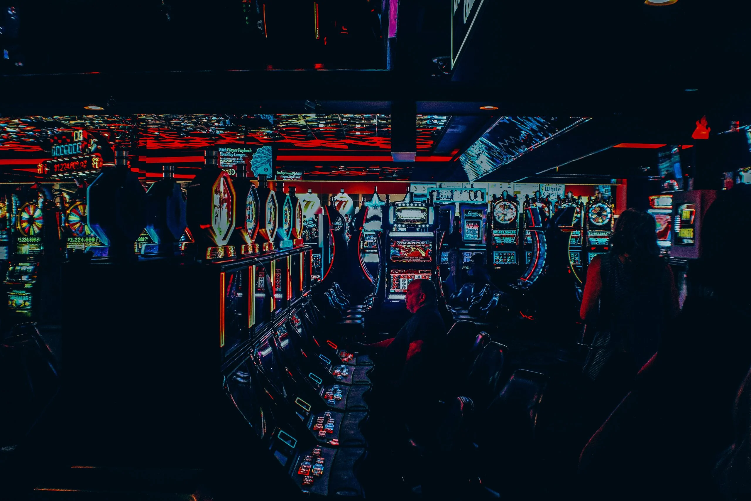 The United Kingdom has released new measures for land-based reforms, allowing operators to enhance their selection of gaming machines.