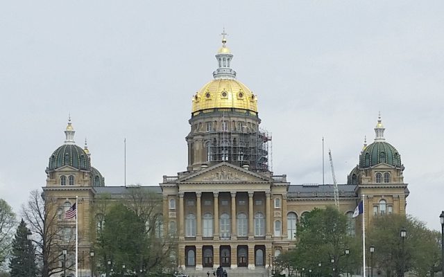 Iowa lawmakers seek scoring change in test for teachers