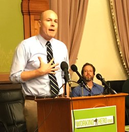 Scholten launches ‘Working Heroes Iowa” to boost EITC usage