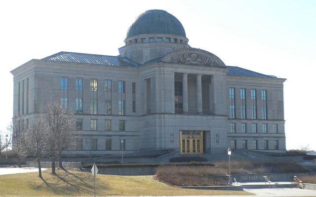 Supreme Court hears arguments in open records lawsuit against Governor Reynolds