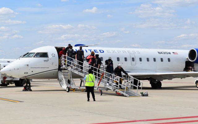 Mason City-bound United Express flight diverts to Waterloo after mechanical problem reported