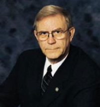 Richard Johnson, state auditor for 25 years, has died at age 87