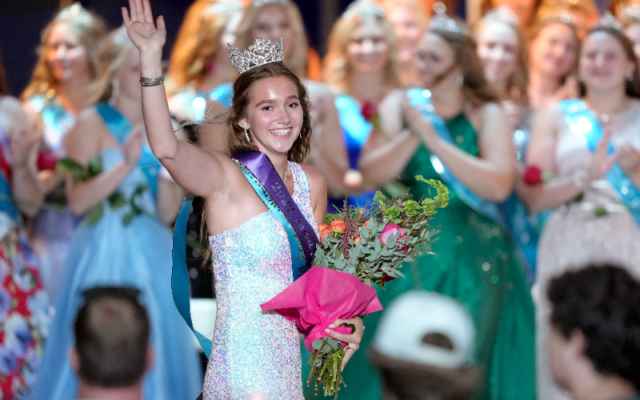 Osage teen is new Iowa State Fair Queen