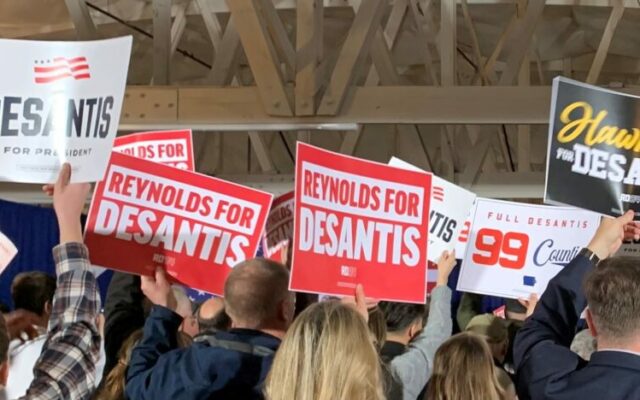 DeSantis hits 99th county, Trump rallies with crowd in two Iowa cities