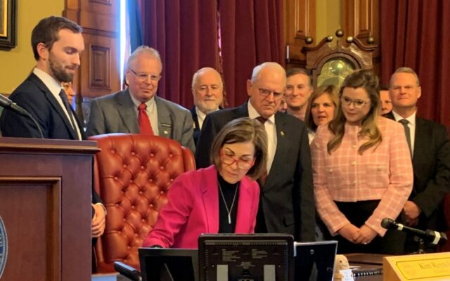 Governor signs AEA overhaul, teacher pay raises into law — see how your local legislator voted for the bill