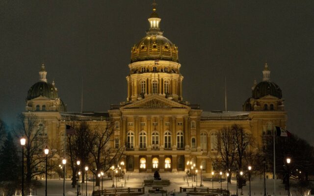 Iowa Senate sends AEA changes, school funding package to governor